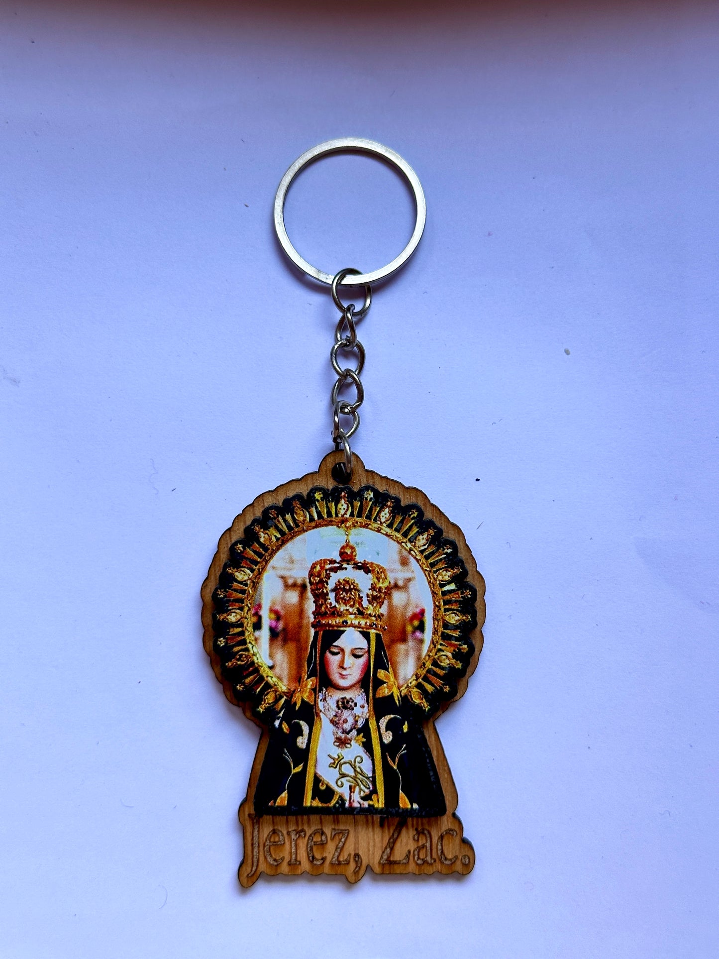 LLAVERO DE LA VIRGEN MDF